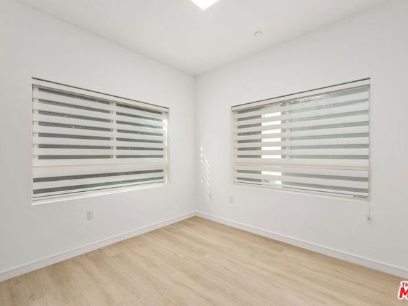 1187 Crenshaw Boulevard 18, Los Angeles CA 90019