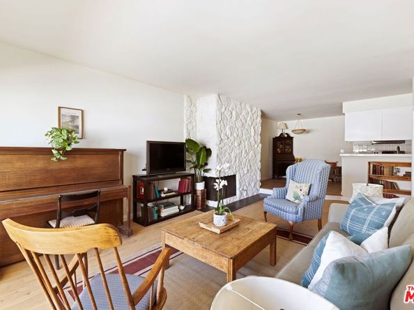 521 Montana Avenue 305, Santa Monica CA 90403