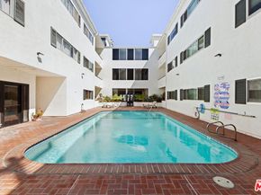 521 Montana Avenue 305, Santa Monica CA 90403