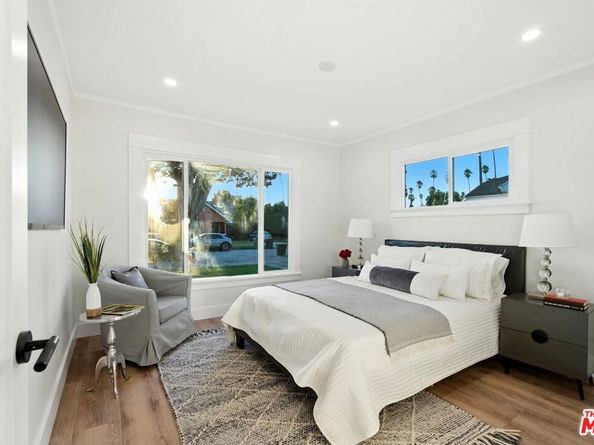 4340 2nd Avenue, Los Angeles CA 90008