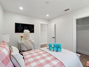 4340 2nd Avenue, Los Angeles CA 90008
