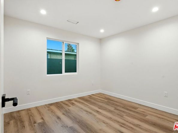 4340 2nd Avenue, Los Angeles CA 90008