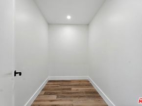 4340 2nd Avenue, Los Angeles CA 90008