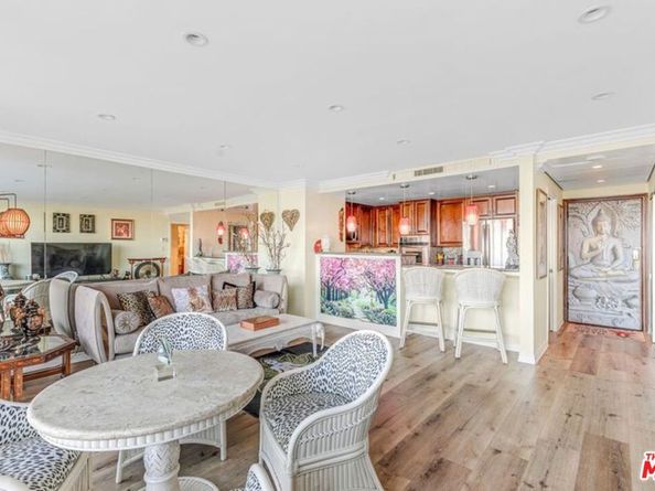 2170 Century Park East 910, Los Angeles CA 90067