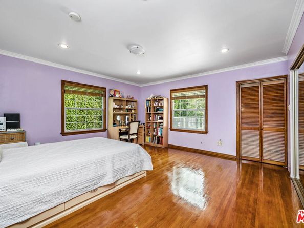 257 S Van Ness Avenue, Los Angeles CA 90004