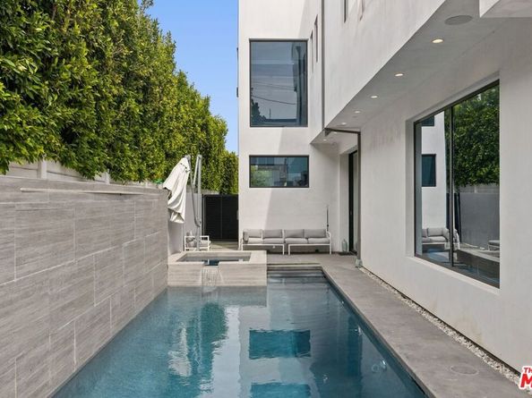 839 N Spaulding Avenue, Los Angeles CA 90046