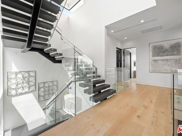839 N Spaulding Avenue, Los Angeles CA 90046