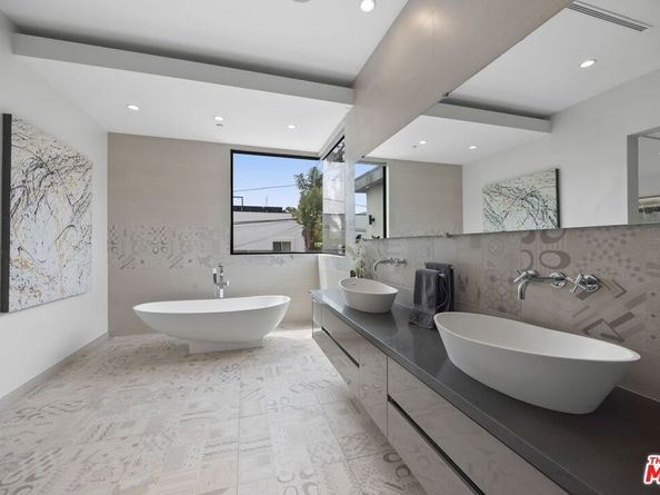 839 N Spaulding Avenue, Los Angeles CA 90046