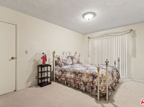 208 Grove Street, Sierra Madre CA 91024