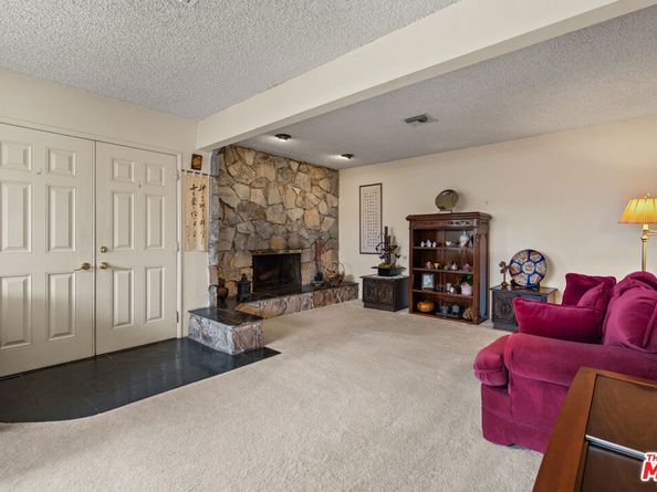 208 Grove Street, Sierra Madre CA 91024