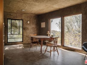 7017 Senalda Road, Los Angeles CA 90068