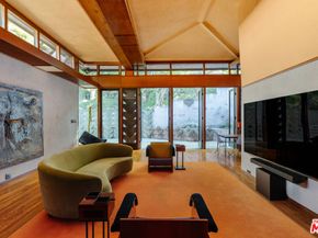 7017 Senalda Road, Los Angeles CA 90068