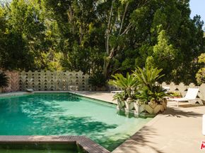 7017 Senalda Road, Los Angeles CA 90068