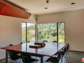 7017 Senalda Road, Los Angeles CA 90068