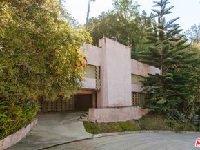 7017 Senalda Road, Los Angeles CA 90068