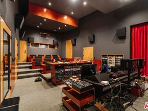 7017 Senalda Road, Los Angeles CA 90068