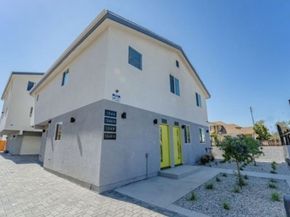 1348 E Vernon Avenue, Los Angeles CA 90011