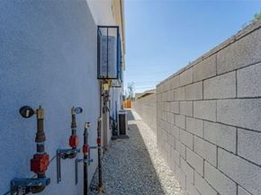 1348 E Vernon Avenue, Los Angeles CA 90011