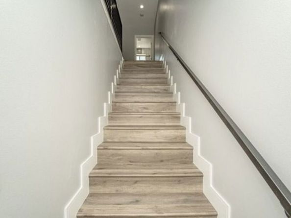 1348 E Vernon Avenue, Los Angeles CA 90011