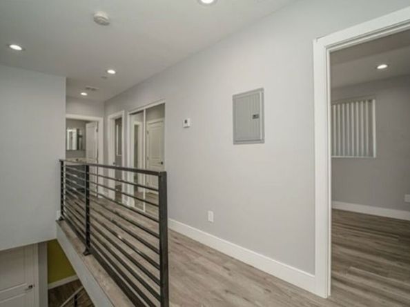 1348 E Vernon Avenue, Los Angeles CA 90011