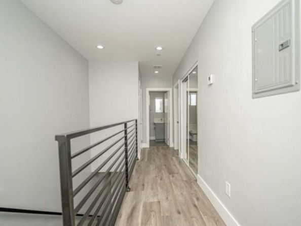 1348 E Vernon Avenue, Los Angeles CA 90011