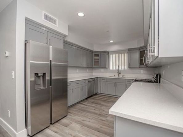 1348 E Vernon Avenue, Los Angeles CA 90011