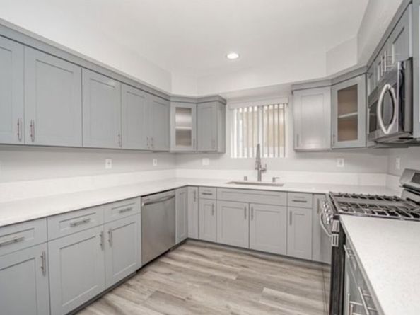 1348 E Vernon Avenue, Los Angeles CA 90011