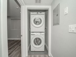 1348 E Vernon Avenue, Los Angeles CA 90011