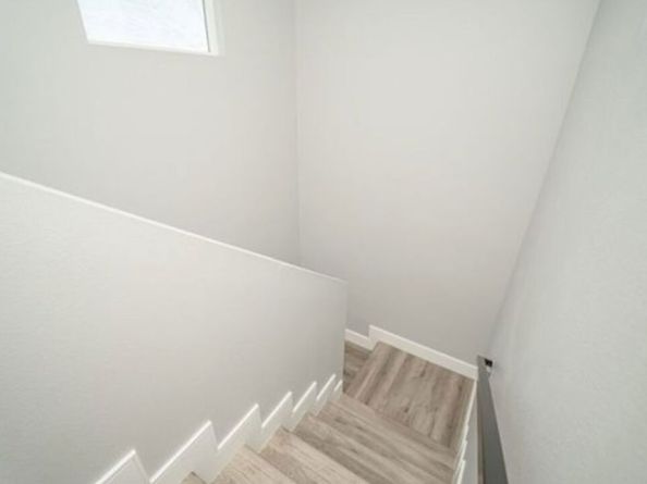 1348 E Vernon Avenue, Los Angeles CA 90011