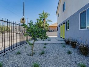 1348 E Vernon Avenue, Los Angeles CA 90011