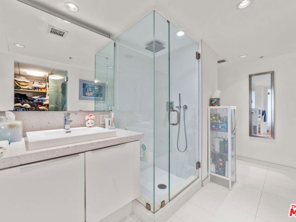 13700 Marina Pointe Drive 1416, Marina Del Rey CA 90292