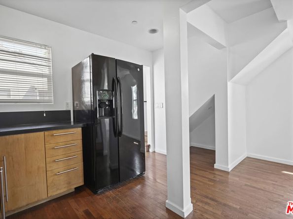 625 N Niagara Street, Burbank CA 91505