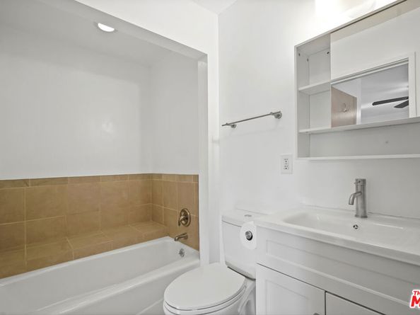 625 N Niagara Street, Burbank CA 91505