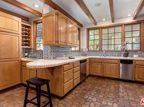 101 S Fuller Avenue, Los Angeles CA 90036