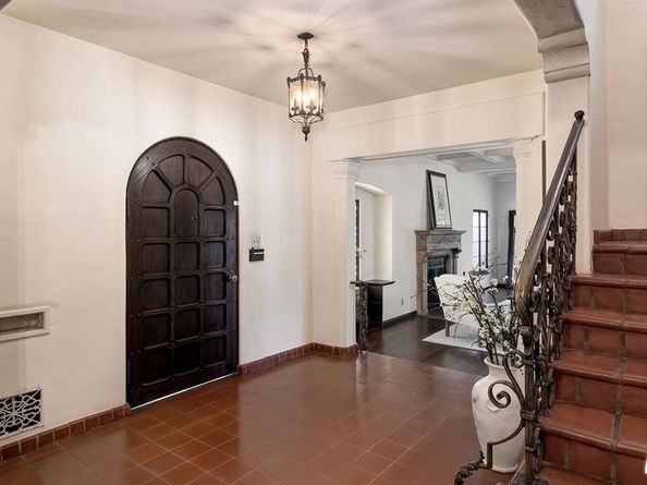 101 S Fuller Avenue, Los Angeles CA 90036