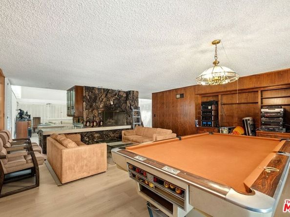 6505 S Halm Avenue, Los Angeles CA 90056