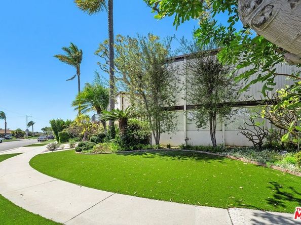 6505 S Halm Avenue, Los Angeles CA 90056