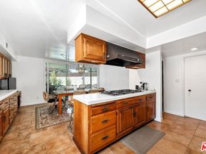 6505 S Halm Avenue, Los Angeles CA 90056