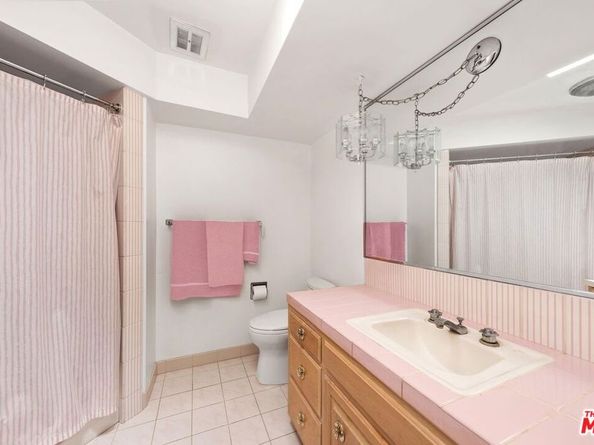 6505 S Halm Avenue, Los Angeles CA 90056