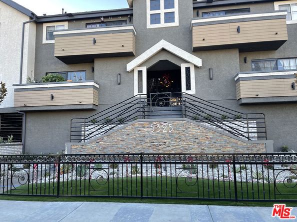5325 Denny Avenue, North Hollywood CA 91601