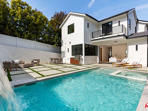 2565 Patricia Avenue, Los Angeles CA 90064
