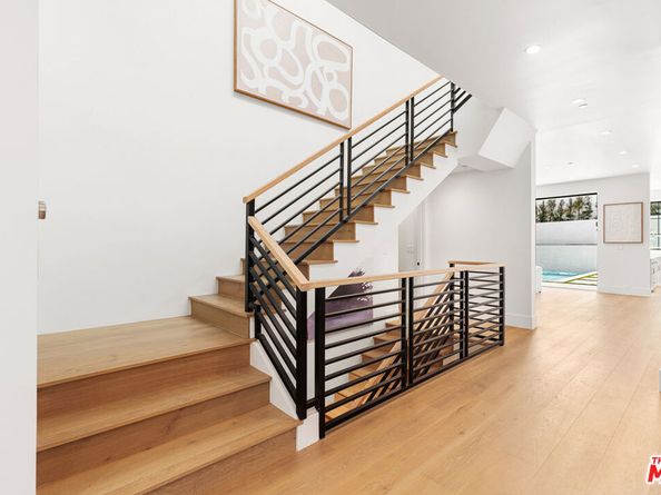 2565 Patricia Avenue, Los Angeles CA 90064