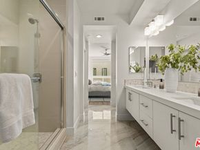 2111 N Cahuenga Boulevard 14, Los Angeles CA 90068