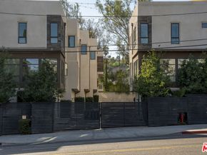 2111 N Cahuenga Boulevard 14, Los Angeles CA 90068