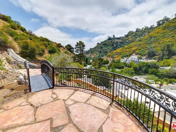 1754 Franklin Canyon Drive, Beverly Hills CA 90210