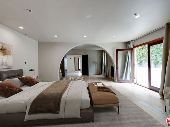 1754 Franklin Canyon Drive, Beverly Hills CA 90210
