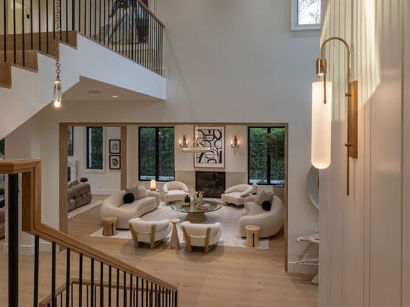 415 N Cliffwood Avenue, Los Angeles CA 90049