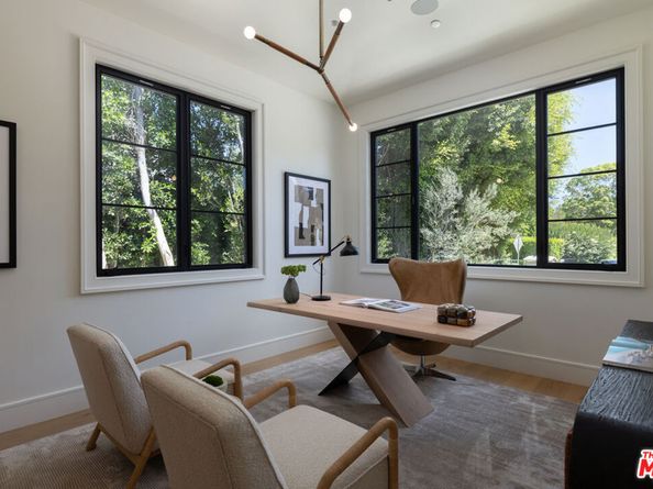 415 N Cliffwood Avenue, Los Angeles CA 90049
