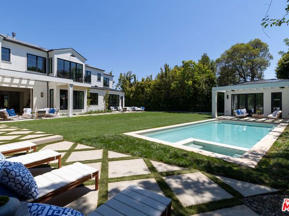 415 N Cliffwood Avenue, Los Angeles CA 90049