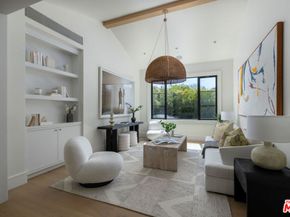 415 N Cliffwood Avenue, Los Angeles CA 90049